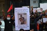 Manifestantes en Birmania fueron reprimidos con disparos y gases lacrimógenos