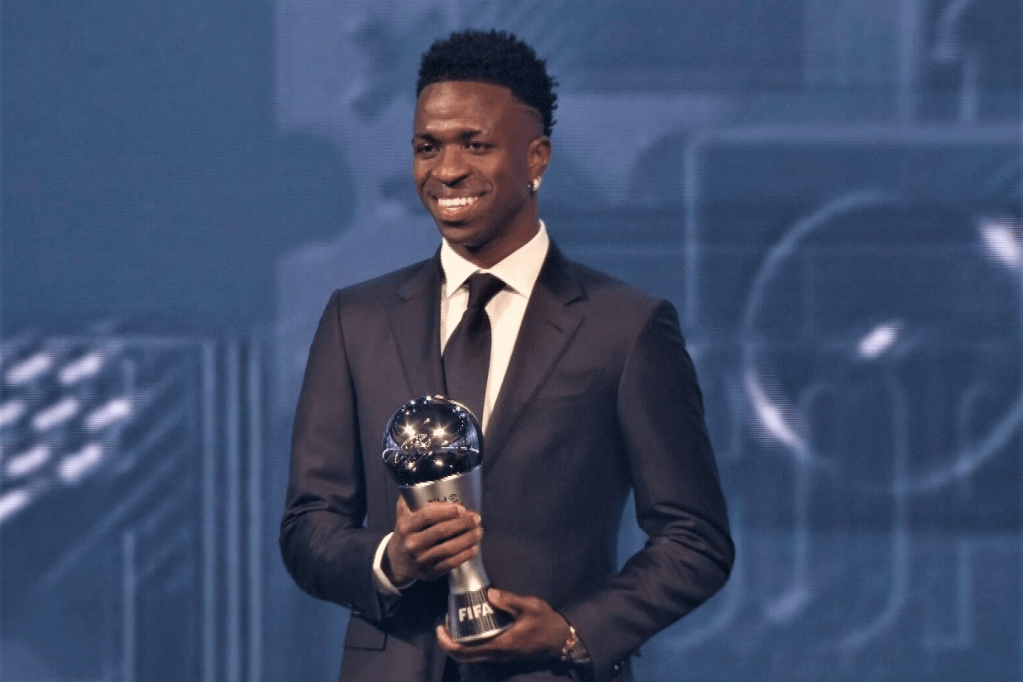 Vinicius Júnior, delantero del Real Madrid, ha sido galardonado con el premio The Best que concede la FIFA.