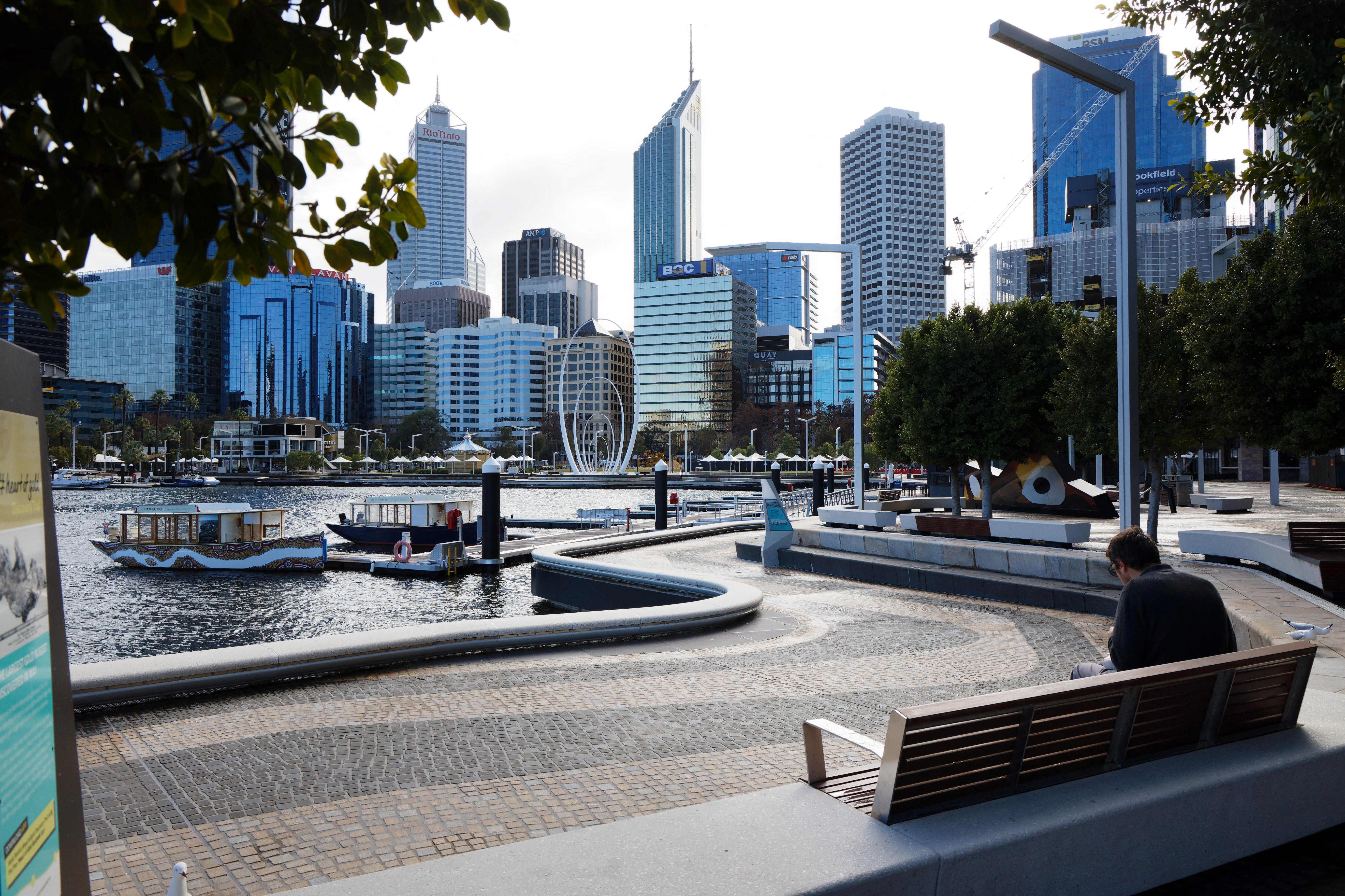Perth, la capital de Australia Occidental, comenzó un bloqueo de cuatro días desde este martes, uniéndose a Sydney y Darwin.