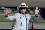Mick Jagger asegura que se siente "mucho mejor" tras su cirugía