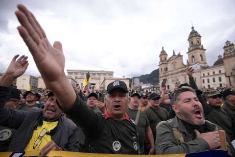 No habrá mesada 14 para pensionados de la Fuerza Pública: Mindefensa