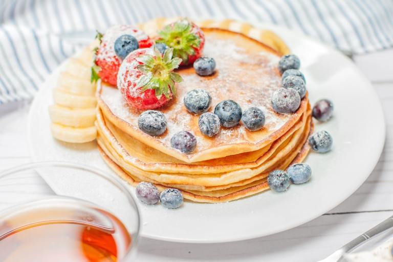 Haz pancakes saludables con esta sencilla receta