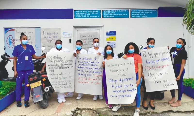 Los médicos han realizado dos plantones en los últimos dos meses, llamando la atención sobre la situación del gremio. / Cortesía
