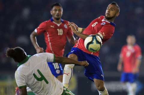 Vibrante empate a dos goles entre Chile y Bolivia