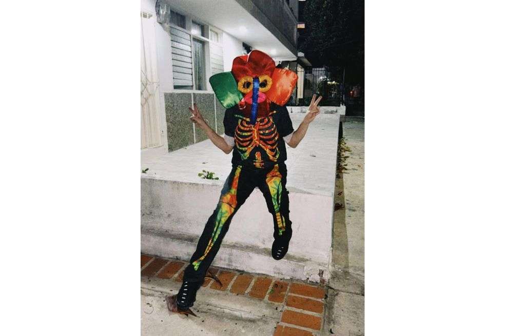 Fotografía cedida por el Carnaval de Barranquilla de la cantante colombiana Shakira disfrazada en Barranquilla (Colombia).