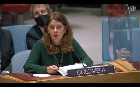 “El gobierno va mucho más allá de lo que preveía el acuerdo”: Marta Lucía Ramírez