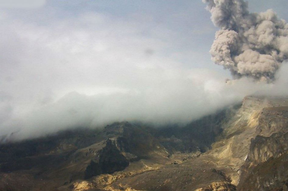 Imagen captada este martes que da cuenta de la constante actividad del volcán. / Servicio Geológico Colombiano