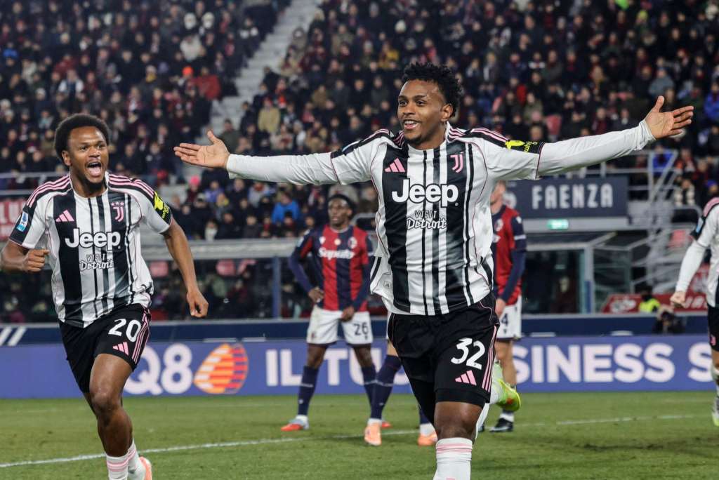 BOLOGNA (Italy), 14/12/2025.- Juventus' Juan David Cabal celebrates after scoring the 0-1 goal during the Italian Serie A soccer match between Bologna FC and Juventus FC in Bologna, Italy, 14 December 2025. (Italia) EFE/EPA/SERENA CAMPANINI
