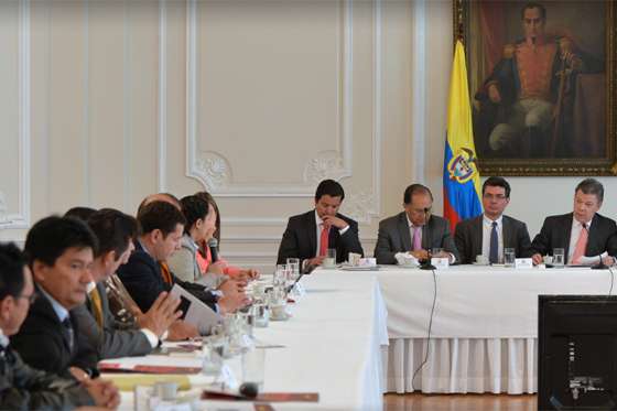 El presidente Juan Manuel Santos dirigió el ocadtón con alcaldes del Casanare.