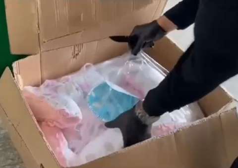 Incautan 2 kilos de cocaína ocultos en maletas de bebé en el aeropuerto El Dorado