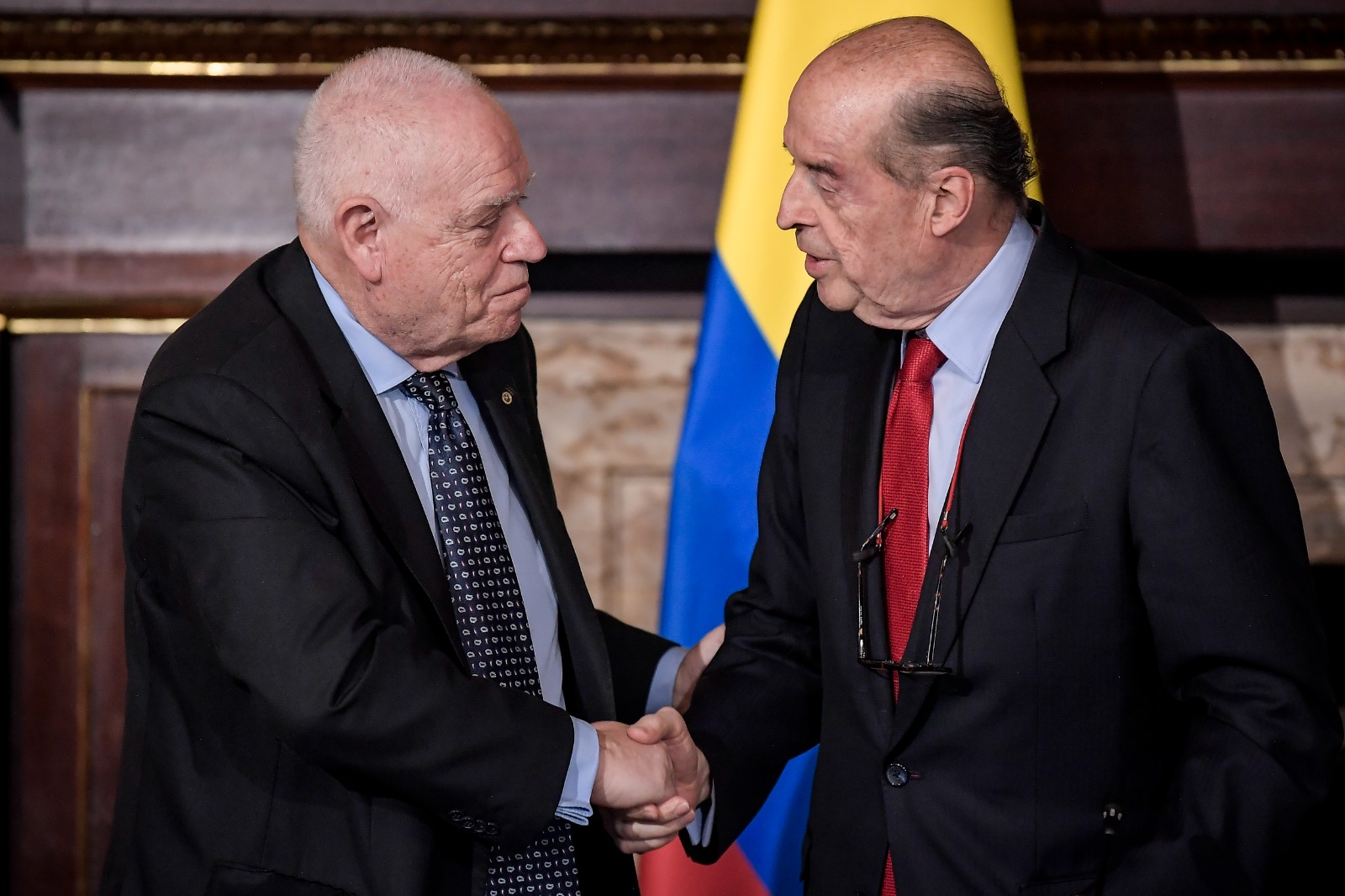El presidente de la Corte IDH, el juez Ricardo Pérez, y el canciller colombiano, Álvaro Leyva Durán, estuvieron presentes en la instalación del 162 período ordinario de sesiones del tribunal. El POS inició este lunes y finalizará el 13 de octubre.