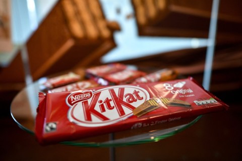 Rusia confisca activos de Nestlé y de tres grupos franceses