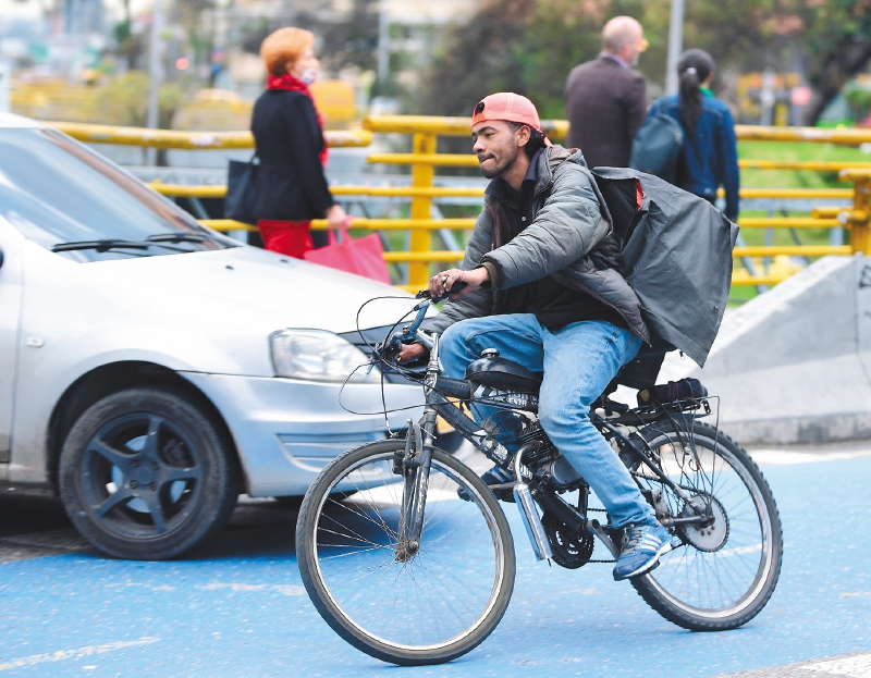Los ciclomotores tampoco van a poder circular por la ciclorruta ni las vías en las que se lleve a cabo ciclovías.