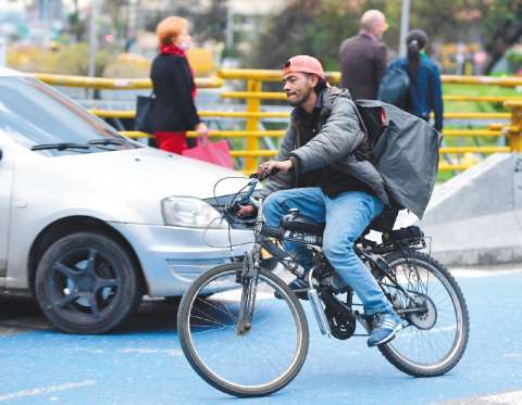 Bicicletas con motor: ¿bomba de tiempo para la movilidad en Bogotá?