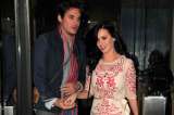 John Mayer busca el mejor regalo de Navidad para Katy Perry