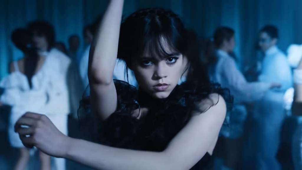 Jenna Ortega se pone en los zapatos de la hija mayor de los Addams en "Merlina", la nueva serie de Tim Burton para Netflix.