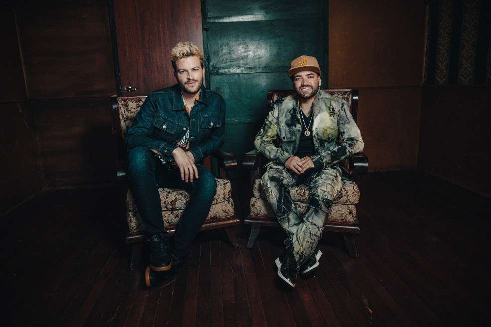 Gusi y Nacho presentan en "Te robaré" una declaración de amor para dedicar pero también para bailar, con ritmos de afrobeat y aires urbanos. Frankie Jazz / Cortesía Paola España Press