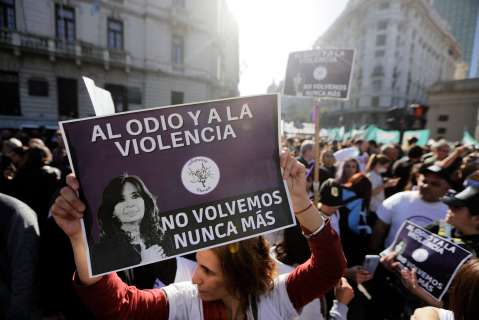 Argentina: protestas en rechazo al intento de magnicidio contra Cristina Fernández