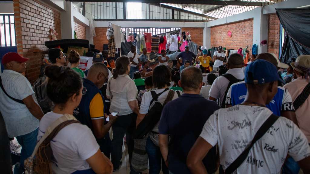 La carava humanitaria de delegados del Eln y el Gobierno visitó las comunidades del Bajo Calima y San Juan.