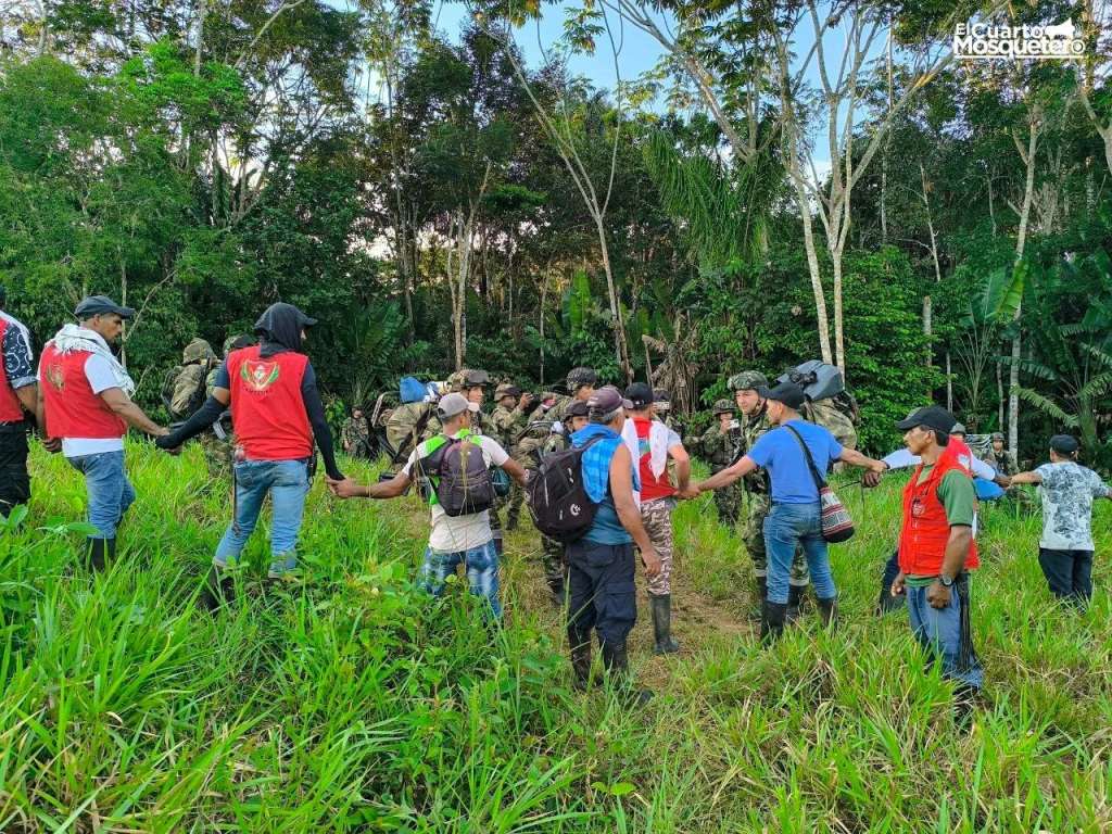 Soldados retenidos por Guardia Ambiental Campesina en Guaviare.