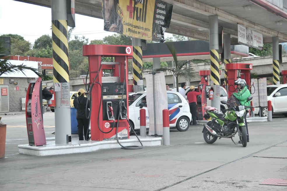 El alza en los precios de los combustibles podría tener también impacto en el dato de inflación total. / Archivo