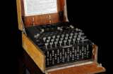 Una de las máquinas Enigma de los nazis es subastada en Londres