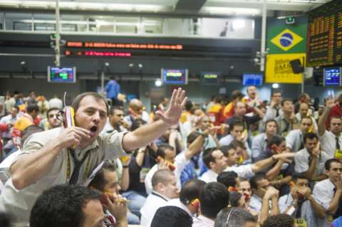 Analistas prevén por primera vez contracción de economía brasileña en 2016