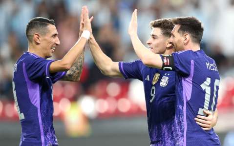 Argentina goleó 5-0 a Emiratos Árabes en su último partido previo al Mundial
