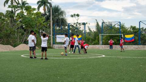 La apuesta de niños de Putumayo para huir del reclutamiento y la deserción escolar