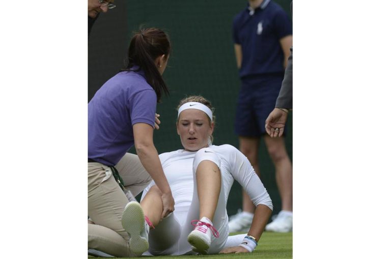 Victoria Azarenka se retira de Wimbledon por lesión