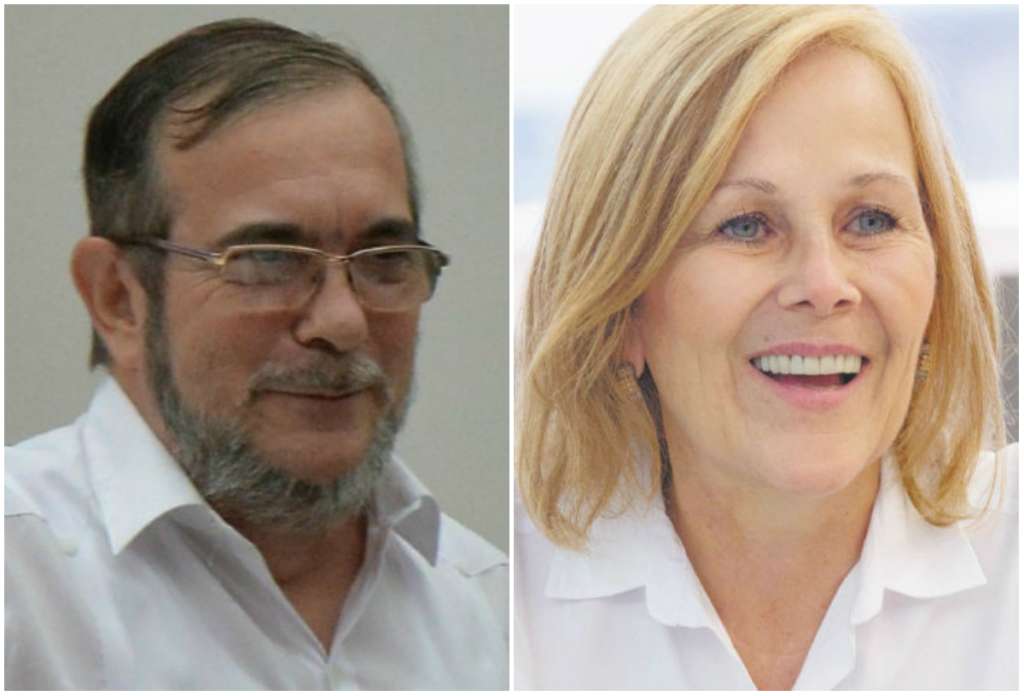 'Timochenko' pidió perdón en un acto público a la actual directora de la Unidad de Víctimas, Yolanda Pinto, viuda del exgobernador de Antioquia. / Archivo