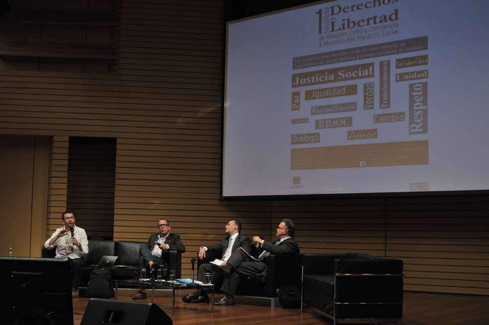 Ayer se realizó el Foro Distrital de Derechos de Libertad de Religión, Culto y Conciencia / Cristian Garavito