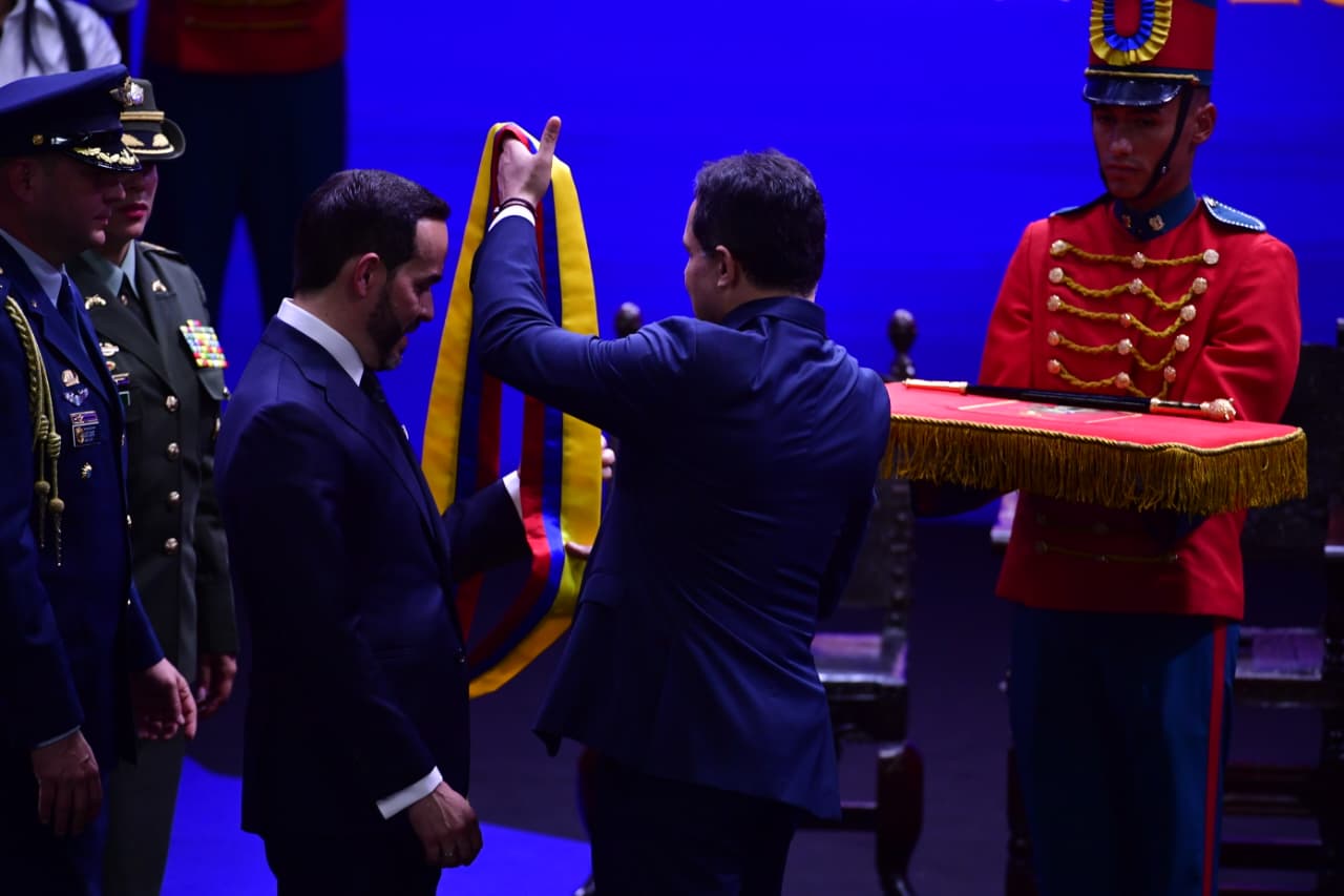 Abelardo de la Espriella tomando posesión como presidente