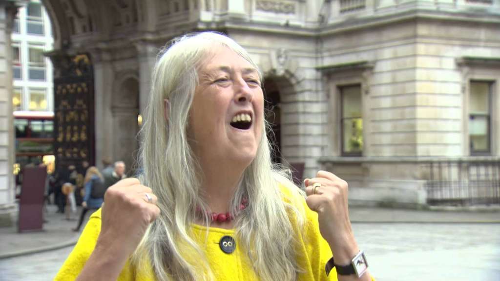 La historiadora británica Mary Beard, quien asegura que "necesitamos a Virgilio para entender a Dante, necesitamos a Homero para entender a James Joyce, o pensemos en las relaciones de Shakespeare con Plutarco".

