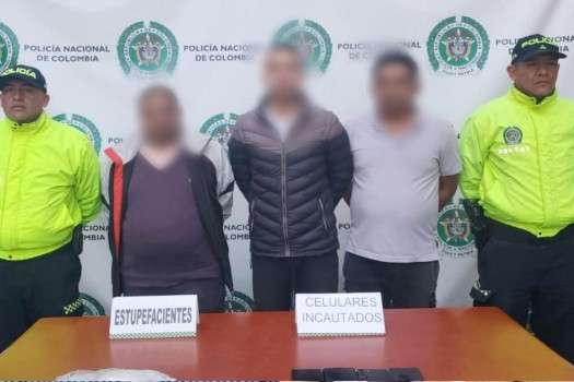 Un fiscal seccional en Bogotá les imputó los delitos de concierto para delinquir y fabricación, tráfico o porte de estupefacientes.