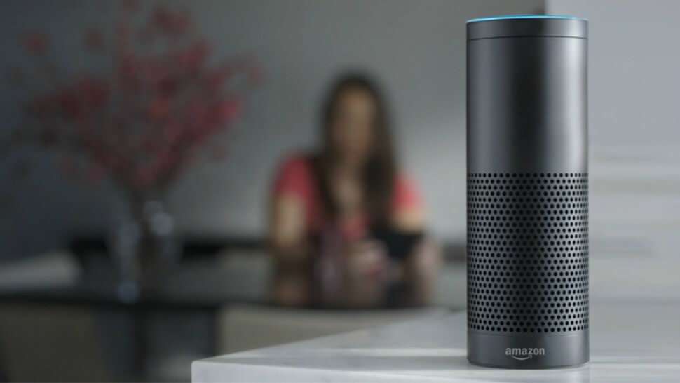 En su información sobre política de privacidad y marketing, Amazon no dice explícitamente que los humanos escuchan las grabaciones de algunas conversaciones recogidas por Alexa. / Amazon.