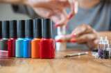 Invima emite alerta sobre ingredientes de algunos esmaltes semipermanentes