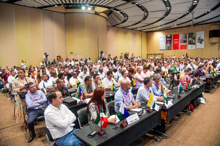 “¿Qué pasó con la plata?”: Alcaldes encararon al Gobierno por recursos e inseguridad