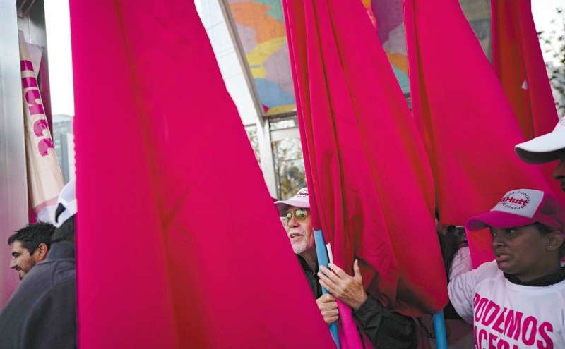 Serán escogidos los 50 miembros del consejo que redactará la nueva Constitución.