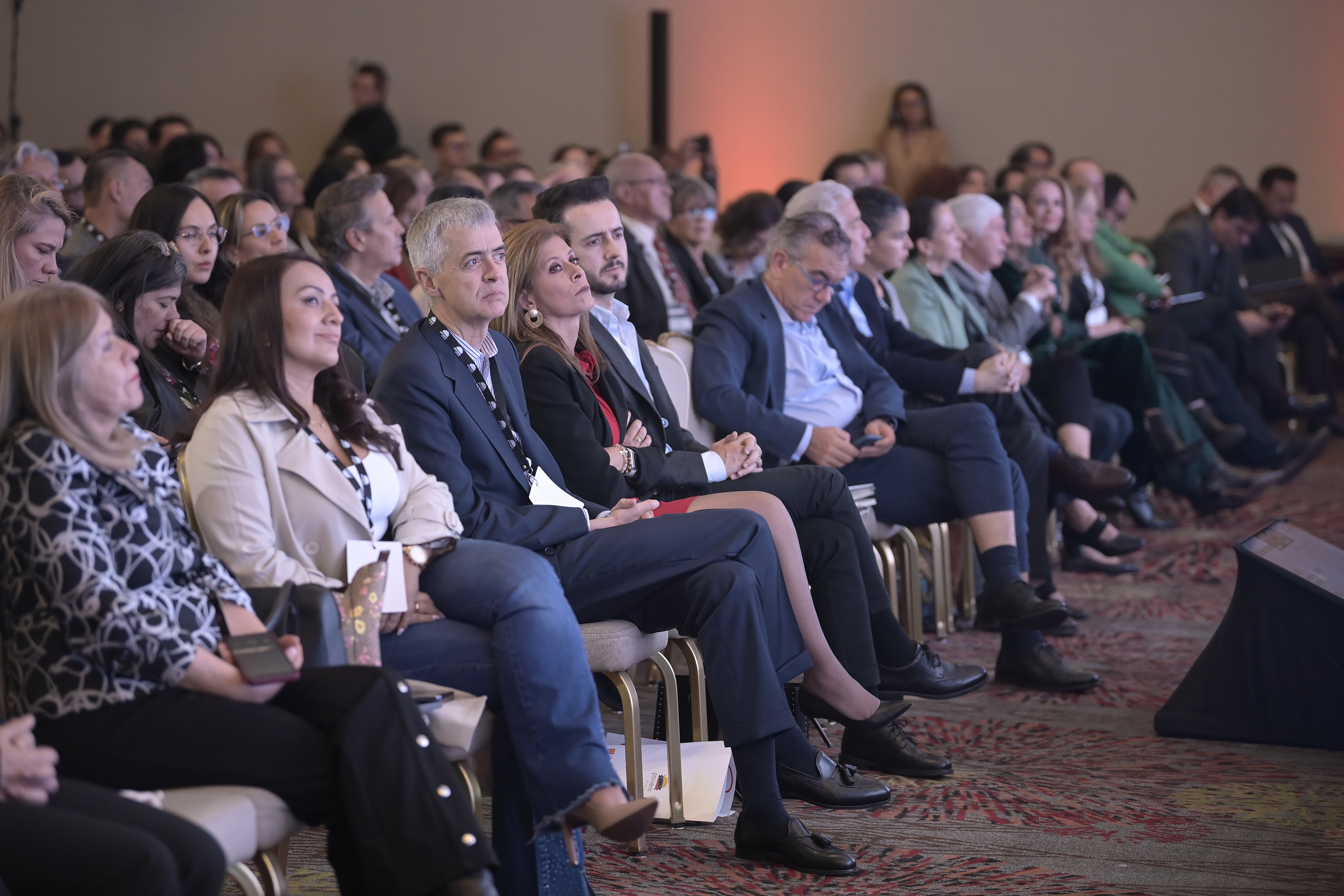 El congreso empresarial El Futuro es Plateado, organizado por Porvenir, reunió en Bogotá a expertos nacionales e internacionales para analizar los retos y oportunidades del envejecimiento poblacional.