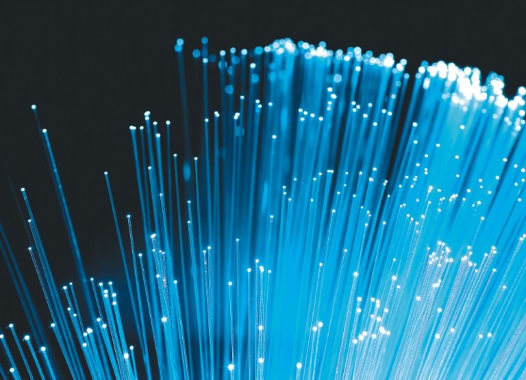 HoldCo: la sociedad de Telefónica Colombia y KKR para despliegue de fibra óptica