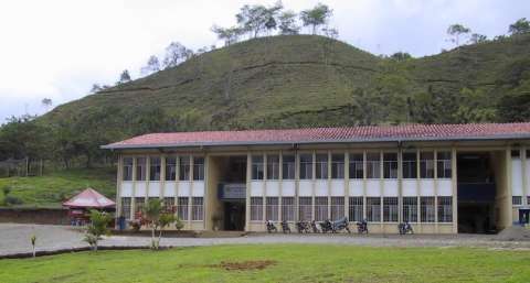 Expandirse por Antioquia, un punto central en los apuros que vive la UdeA