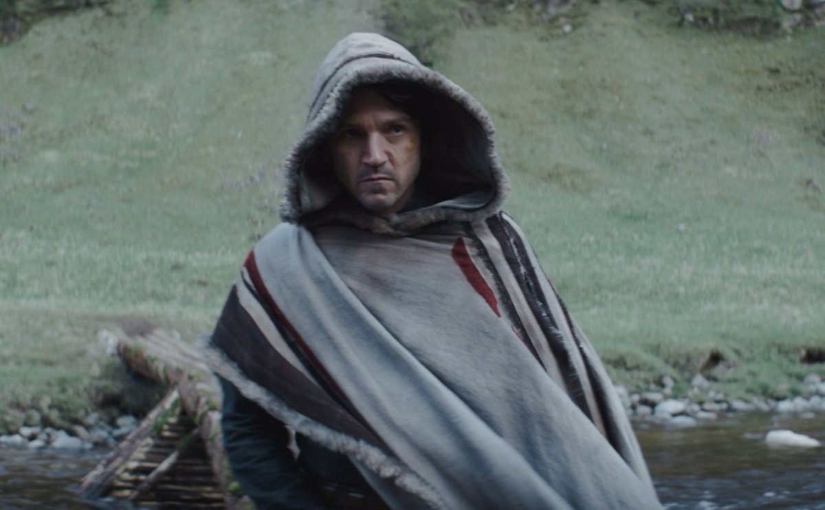 Cassian Andor, personaje interpretado por Diego Luna, es un luchador y no duda en usar la violencia si es necesario, algo que vendría muy bien para la gran batalla por restaurar el orden en la galaxia.