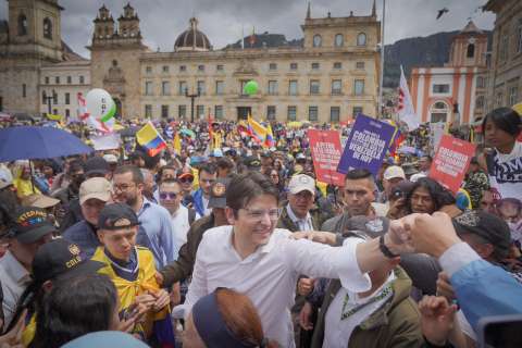 “Un país sin violencia es mi propósito” y otras frases de Miguel Uribe
