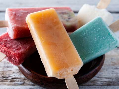 Aprende a preparar una deliciosa paleta cremosa de mango