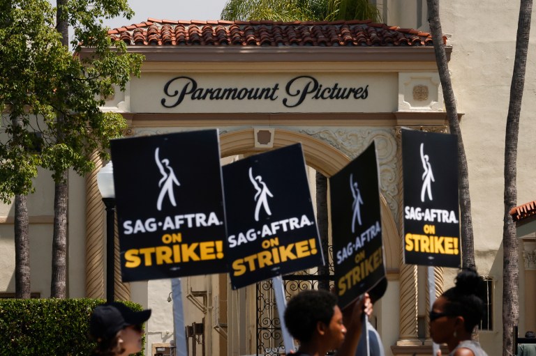 Huelgas de Hollywood: Una lucha que puede provocar 4.000 millones de dólares en pérdidas