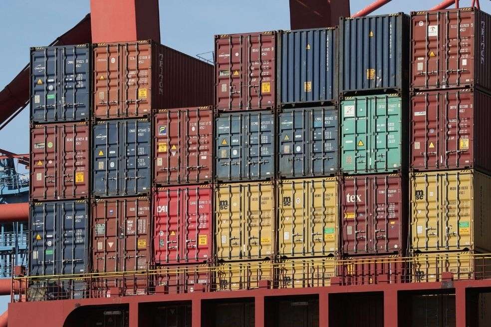 Las autoridades aduaneras de Alemania anunciaron que han incautado más de 16 toneladas de cocaína escondidas en tres contenedores en el puerto de Hamburgo.