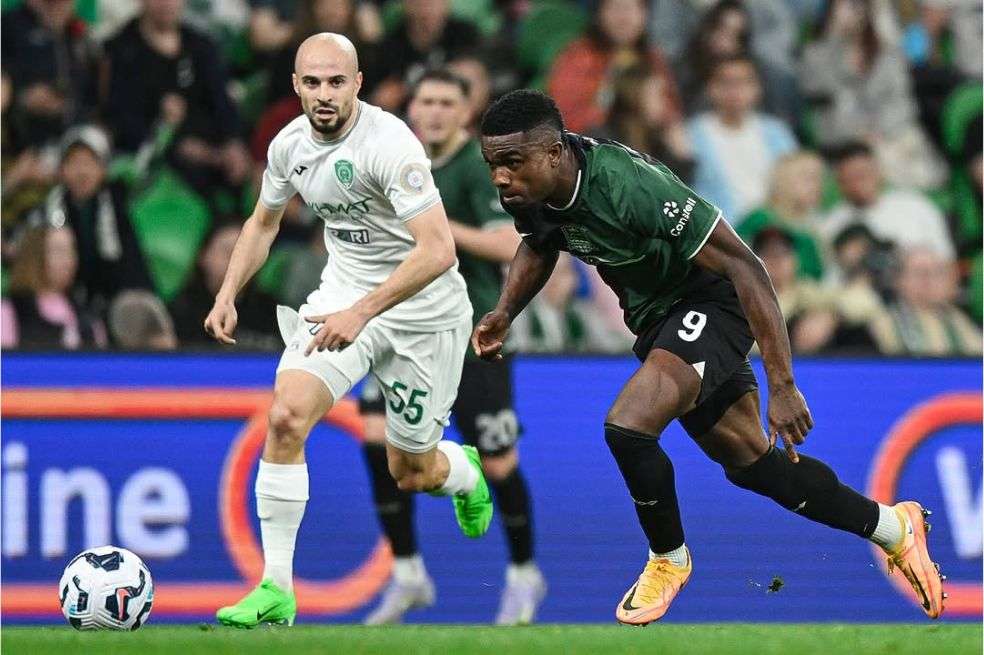 Jhon Córdoba durante el duelo entre su equipo, Krasnodar, y el Ajmat Grozni, en la fecha 25 de la Premier League de Rusia.