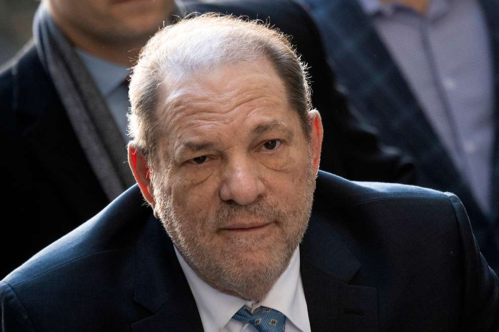 En esta foto de archivo tomada el 24 de febrero de 2020, Harvey Weinstein llega al Tribunal Penal de Manhattan, en la ciudad de Nueva York.