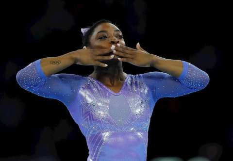 Simone Biles: la gimnasta más ganadora en la historia de los Mundiales